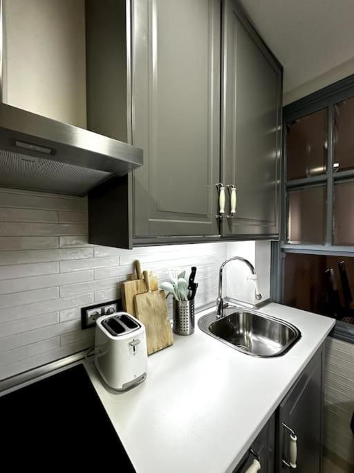 Appartement Apartamento Con Parking En Centro De Madrid-Chamberi Extérieur photo